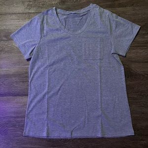Soft grey pocket tee size Med